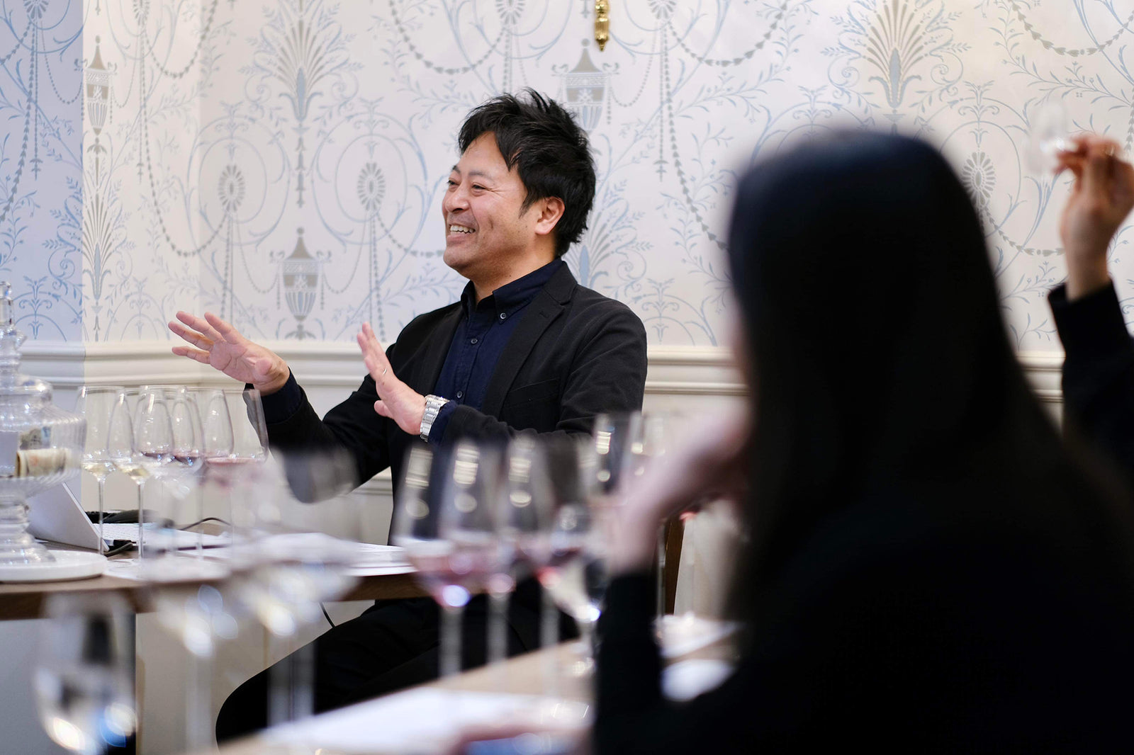 【能登半島地震 被災地支援チャリティーワインレッスン元場章人の発見！新・オーストラリアワイン】受講生の心を読むモトバーマジック｜セミナー紹介